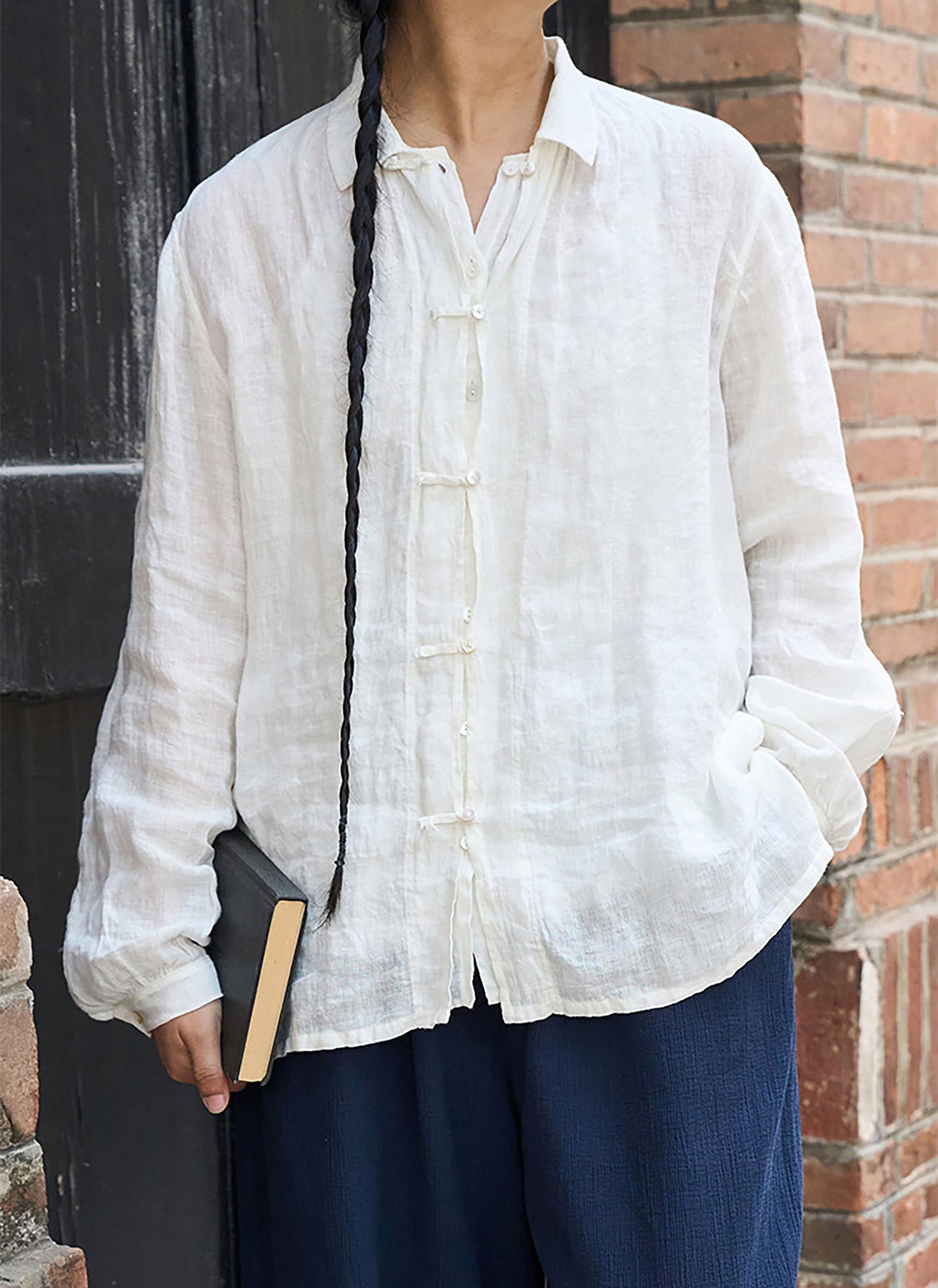 edoa Relaxed White High Count Linen Blouse