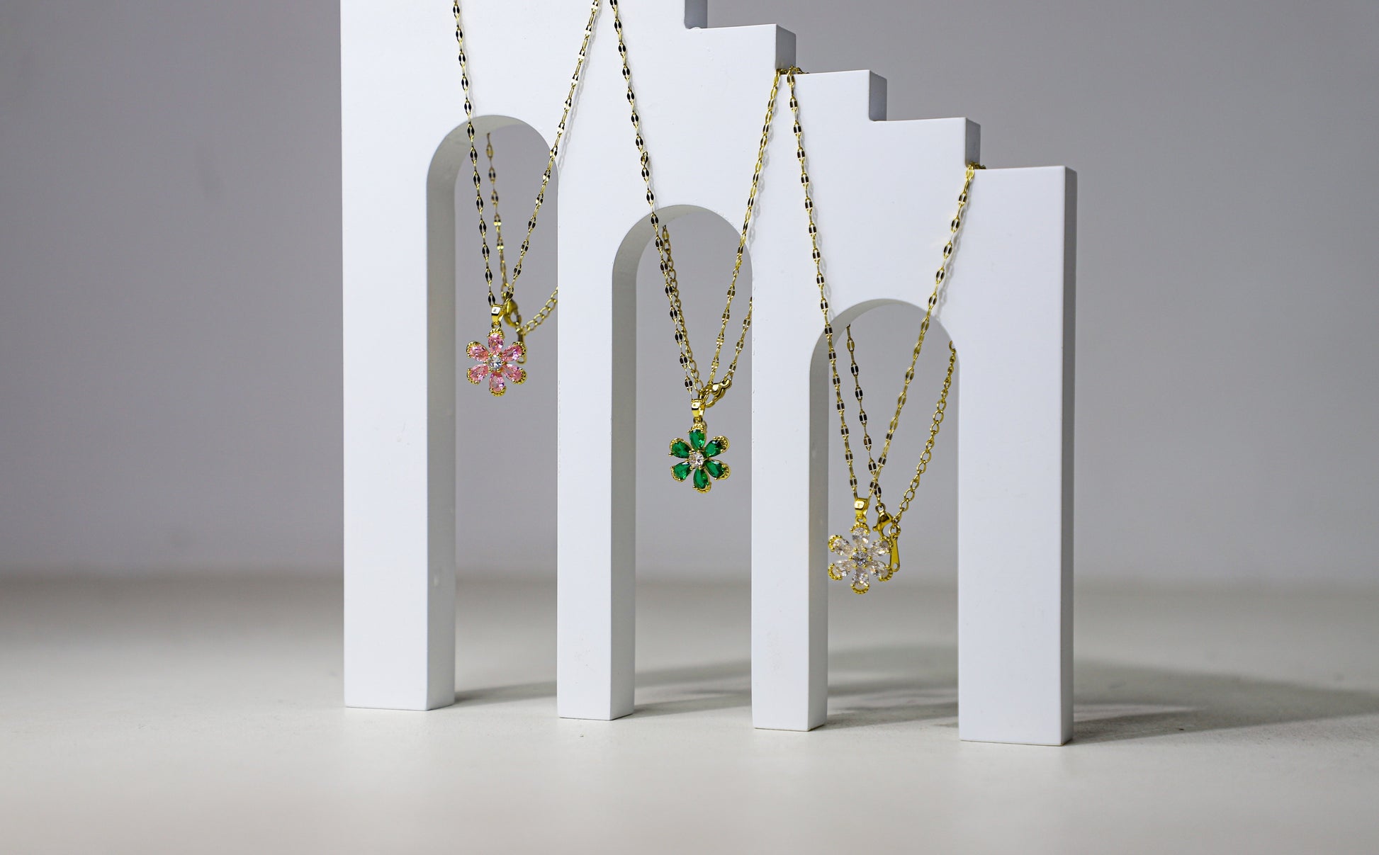 edoa Vintage Floral Birthstone Necklace
