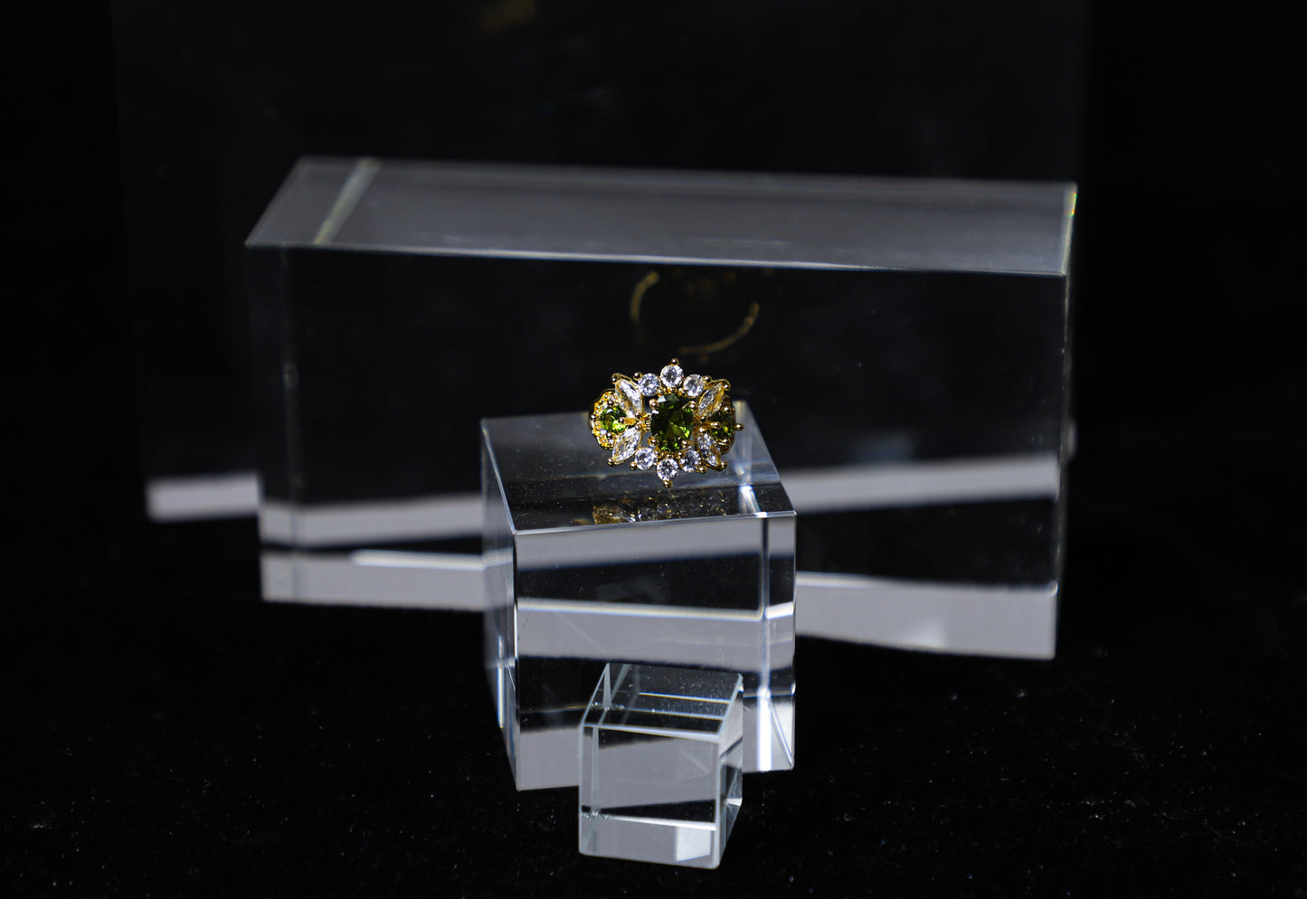 edoa edoa Vintage French Chic Peridot Ring