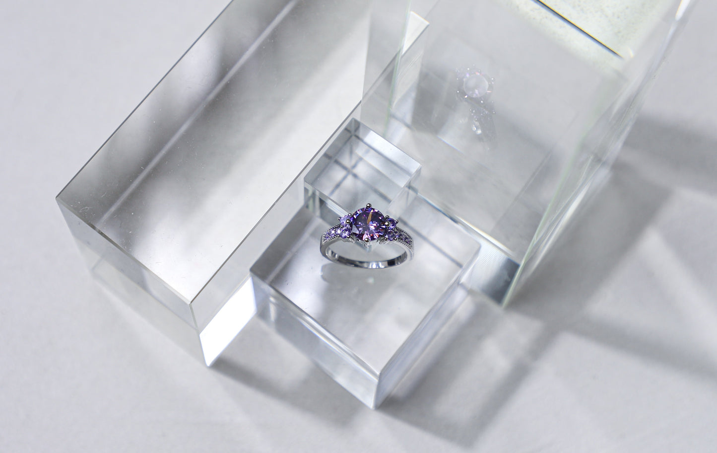 edoa Minimalist Dainty Pavé Birthstone Ring