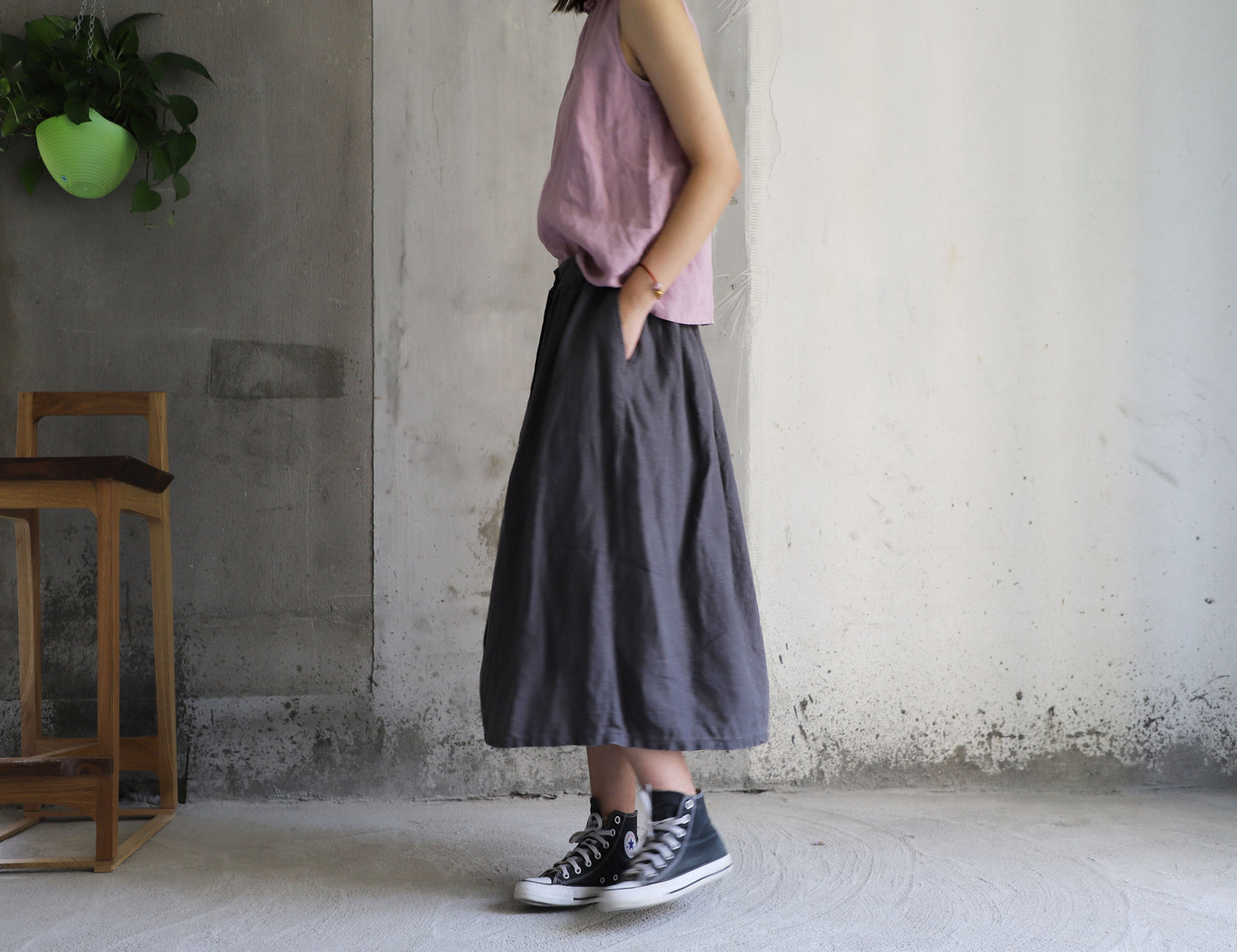edoa Pleated Linen Midi Skirt
