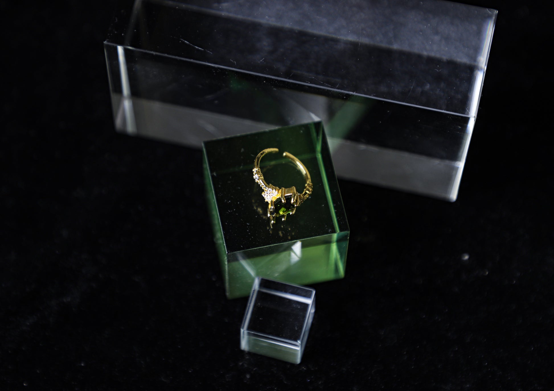 edoa Marquise Peridot Forest Ring