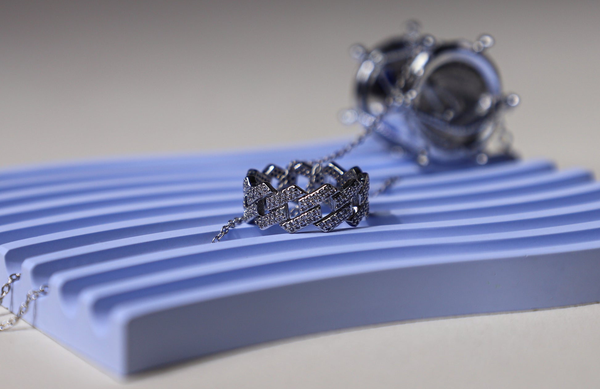 edoa Minimalist Cuba Link Pave Diamond Ring