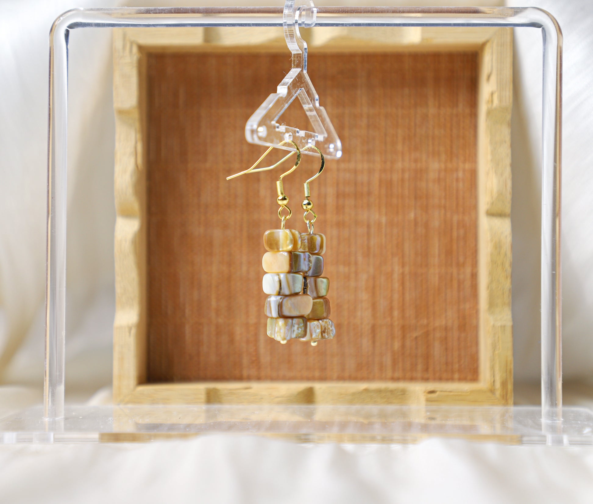 edoa Oat & Caramel | Organic Texture Stacked Shell Dangle Earrings