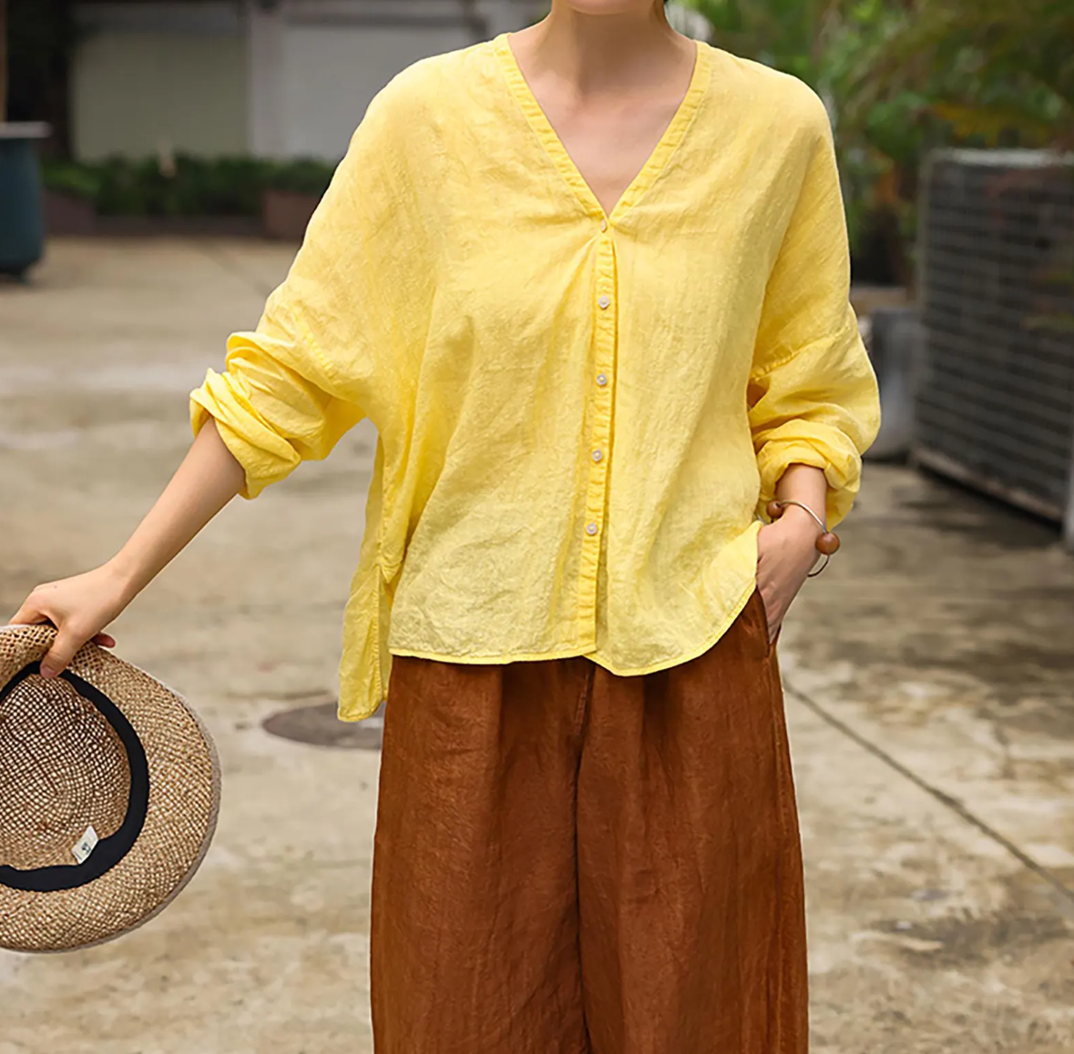 edoa High Counted Linen V-neck Blouse