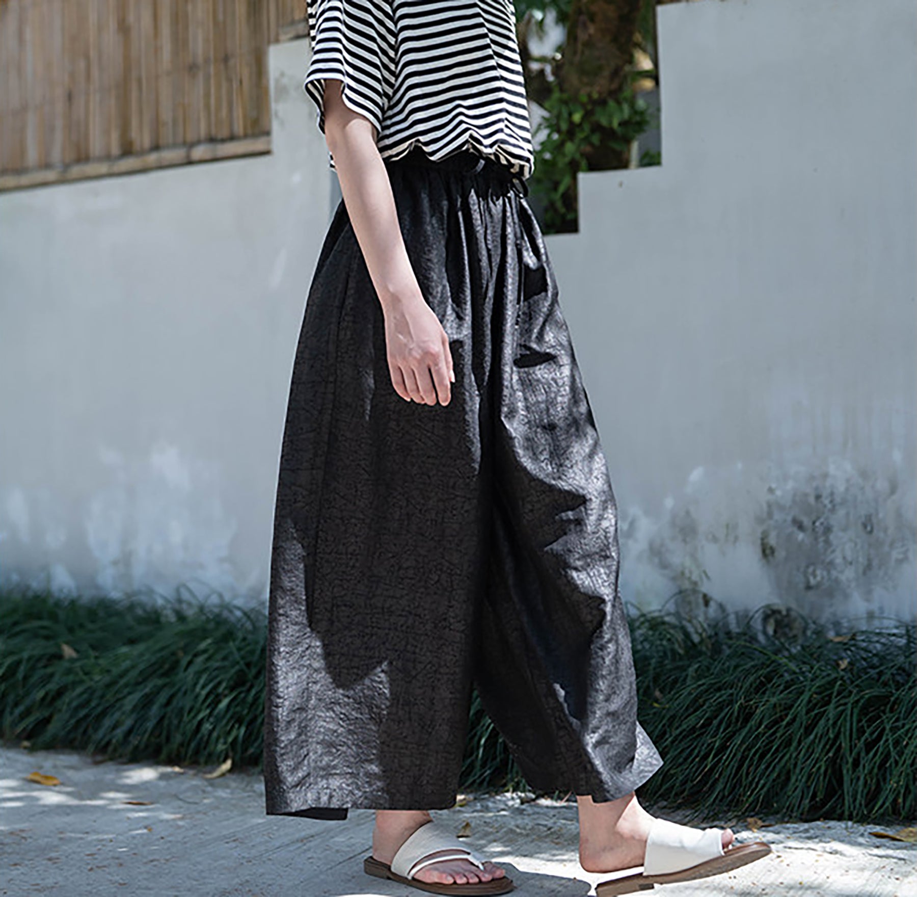 edoa Black Cracked Mud Silk Wide Leg Skants