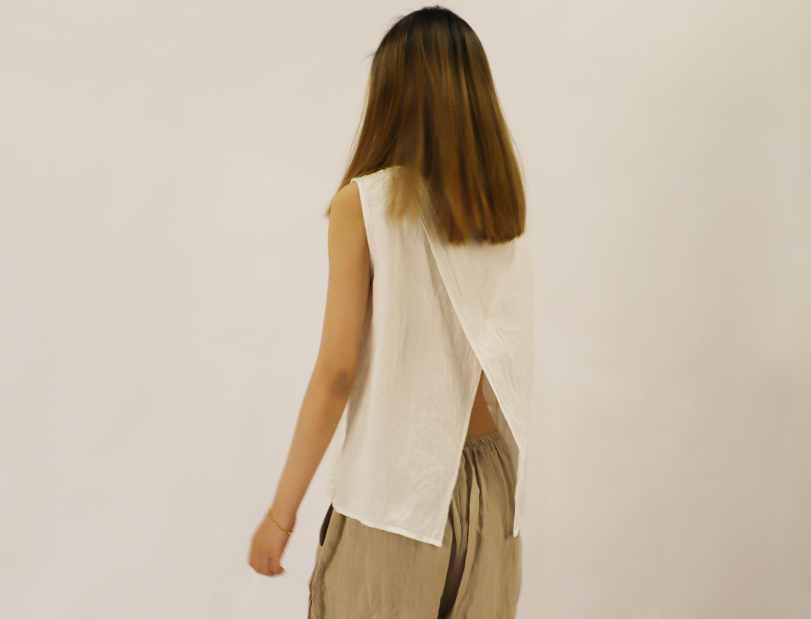 edoa Washed Linen Cross Back Tank
