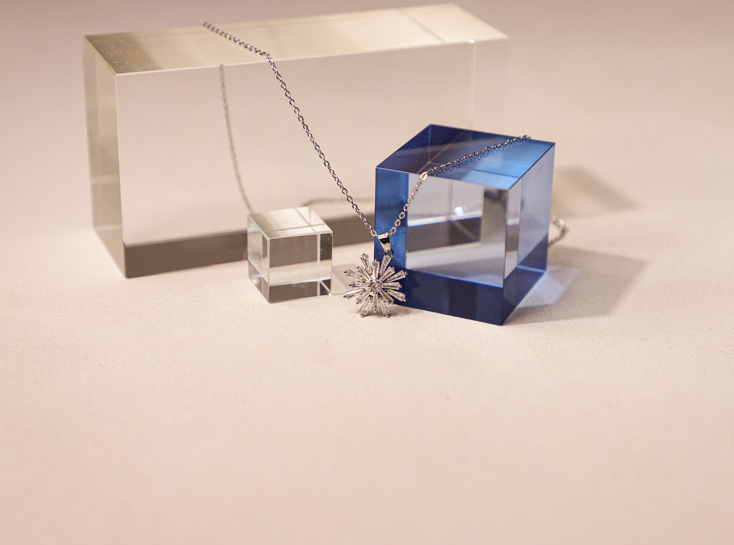 edoa Ethereal Snowflake Diamond Necklace
