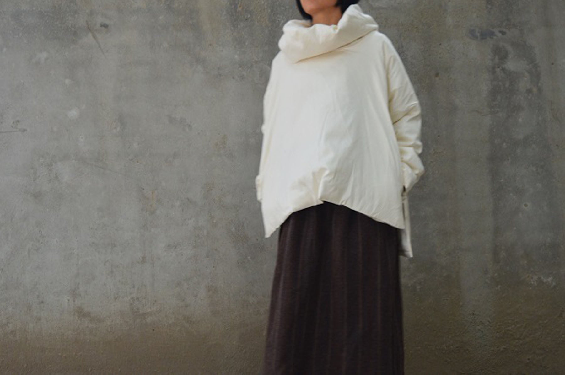 edoa Light Weight Dupioni Silk Goose Down Turtleneck Coat