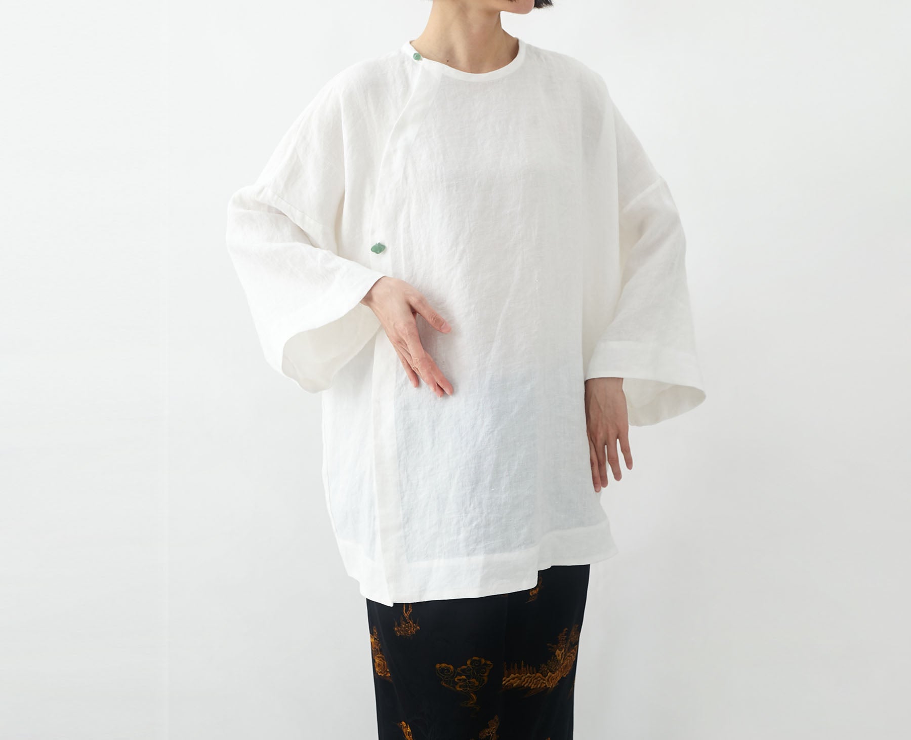 edoa Minimalist Linen Blouse with Jade Buttons
