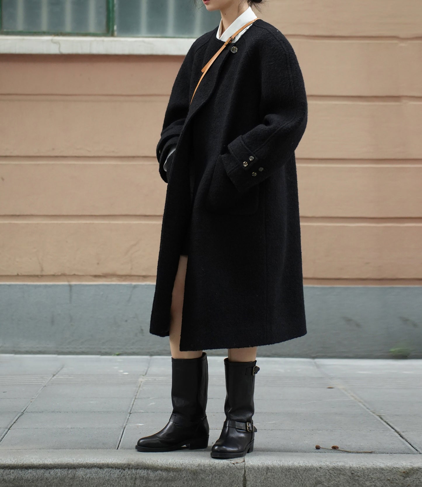 edoa Black Loop-Yarns Wool Trapeze Coat