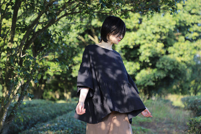 edoa Reversible Black Linen Blouse