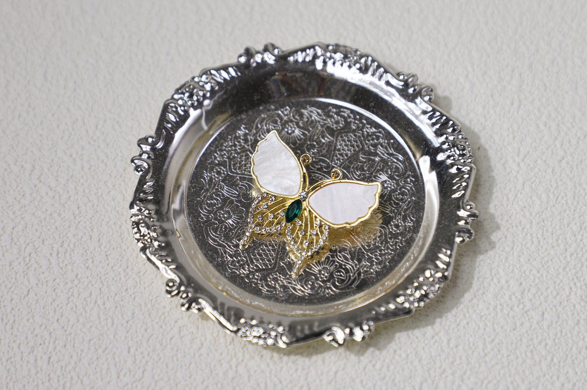 edoa Butterfly Mother of Pearl Emerald Brooch