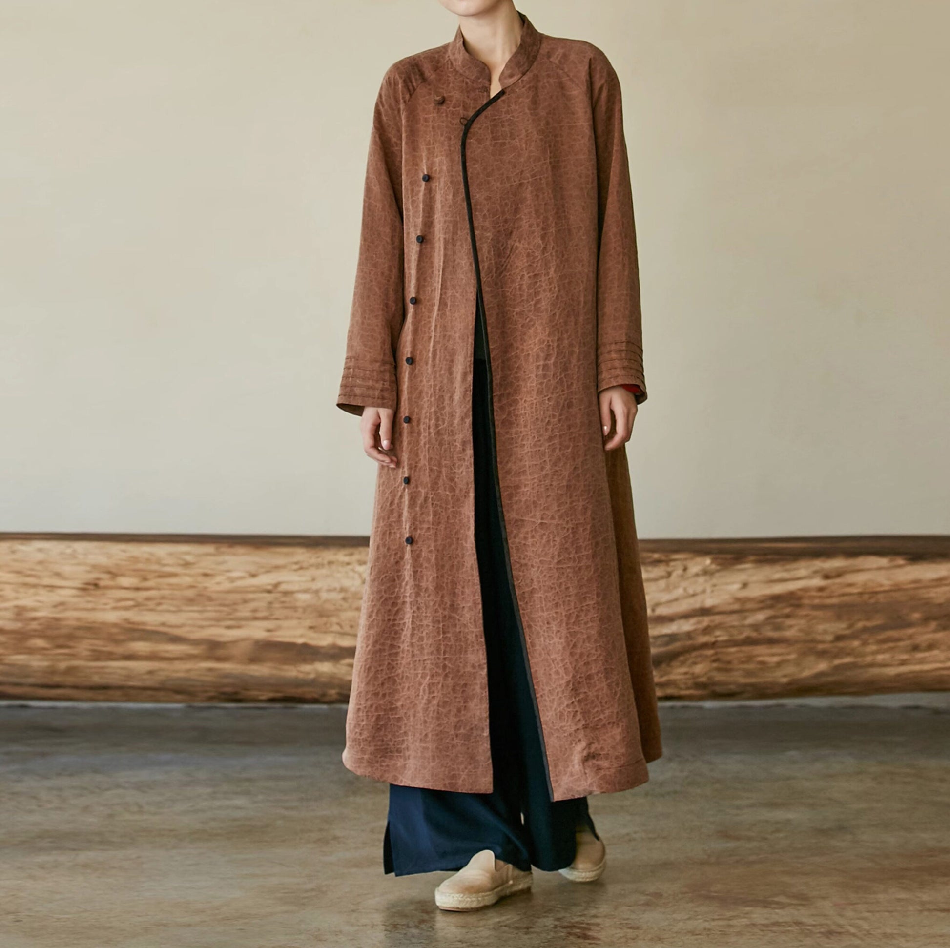 edoa Cracked Mud Silk Charmeuse Cheongsam Coat