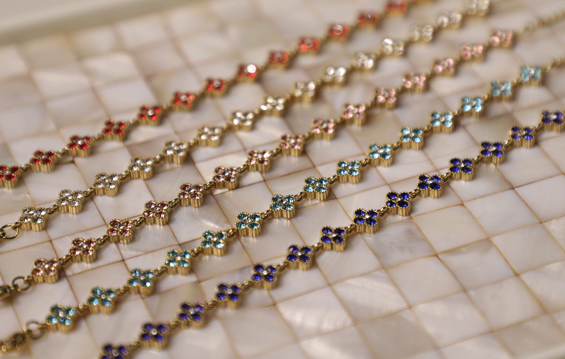edoa French Chic Gemstone Vintage Clover Bracelet