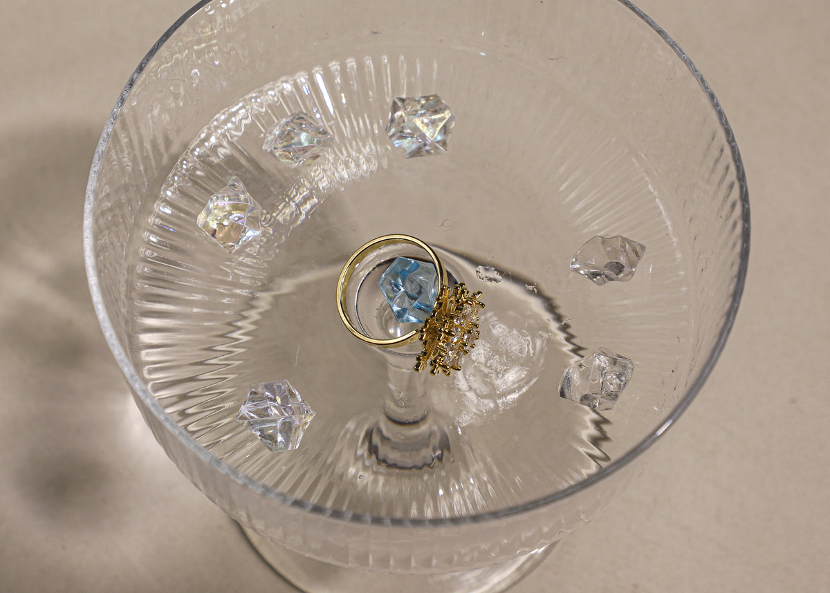 edoa Dainty Spinning Snowflake Ring