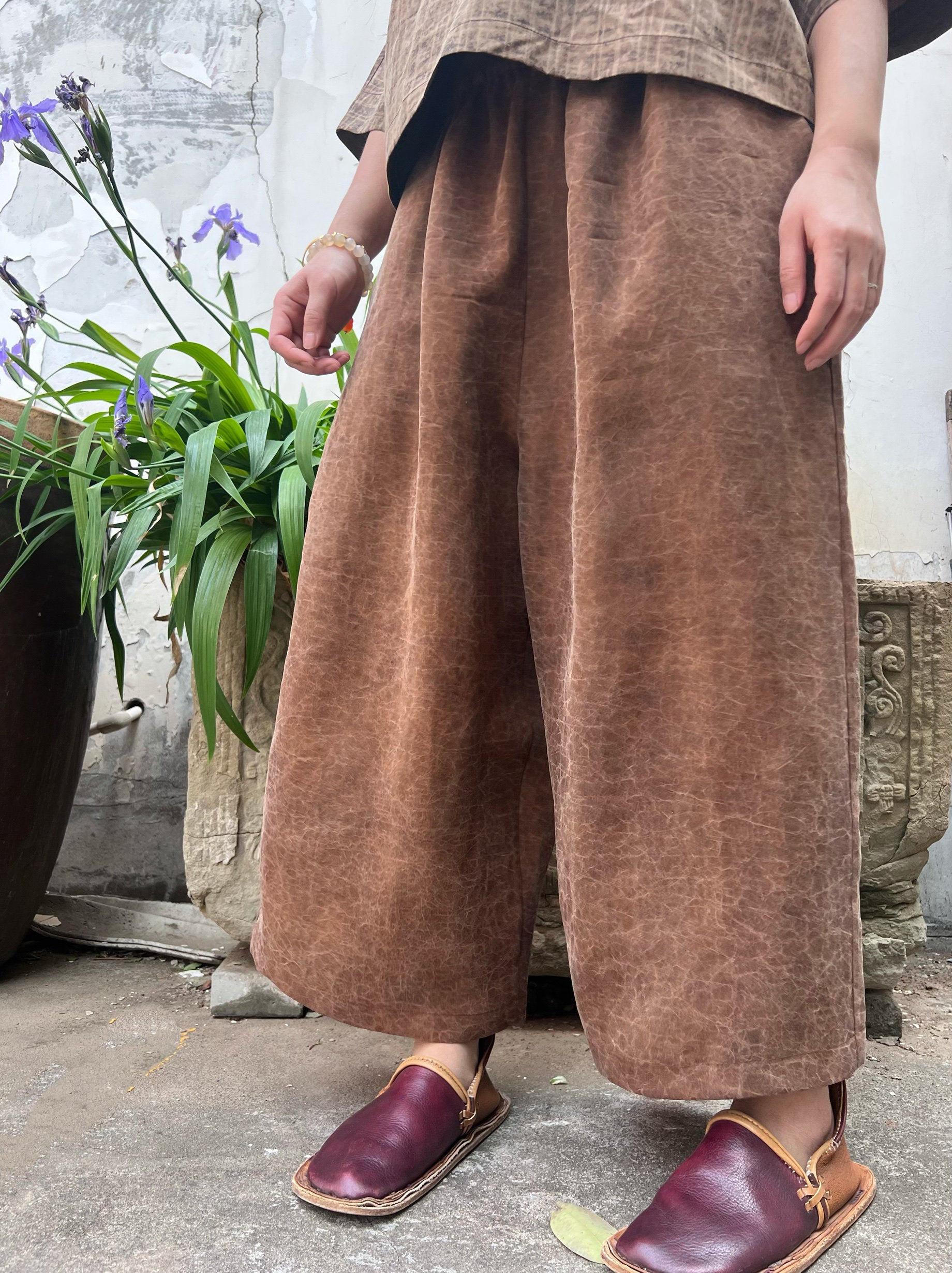 edoa Handmade Cracked Mud Silk Pants