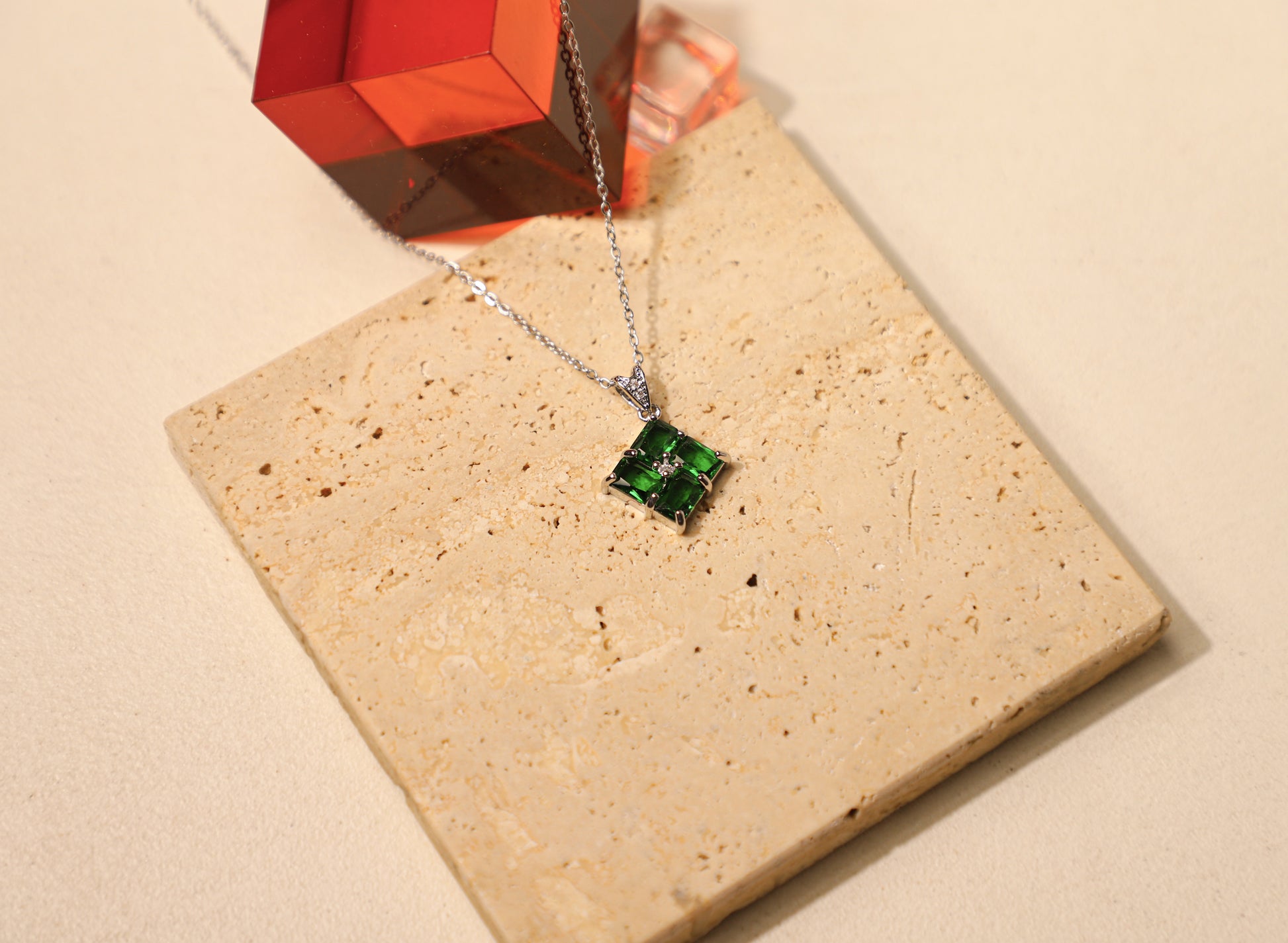 edoa Minimalist Emerald Pane Necklace
