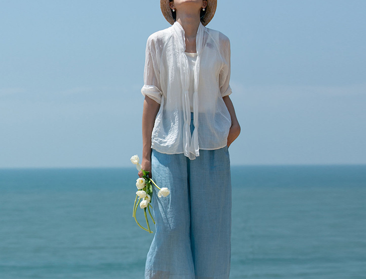 edoa Thin Ramie Gather Blouse