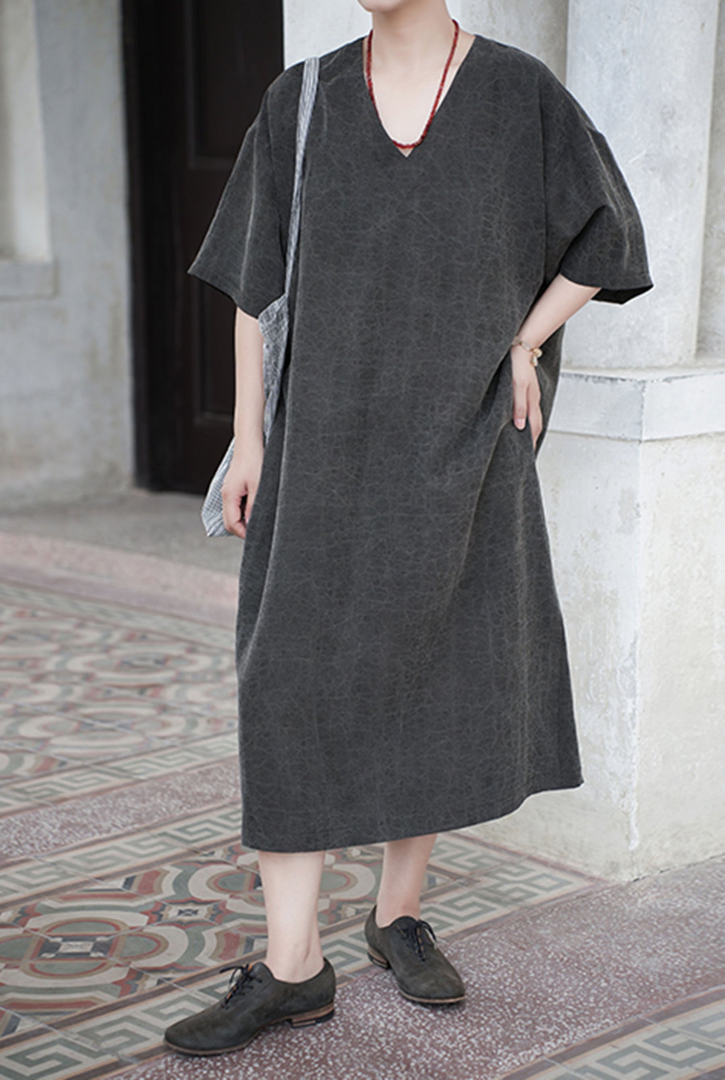 edoa Cracked Mud Silk V-neck Dress