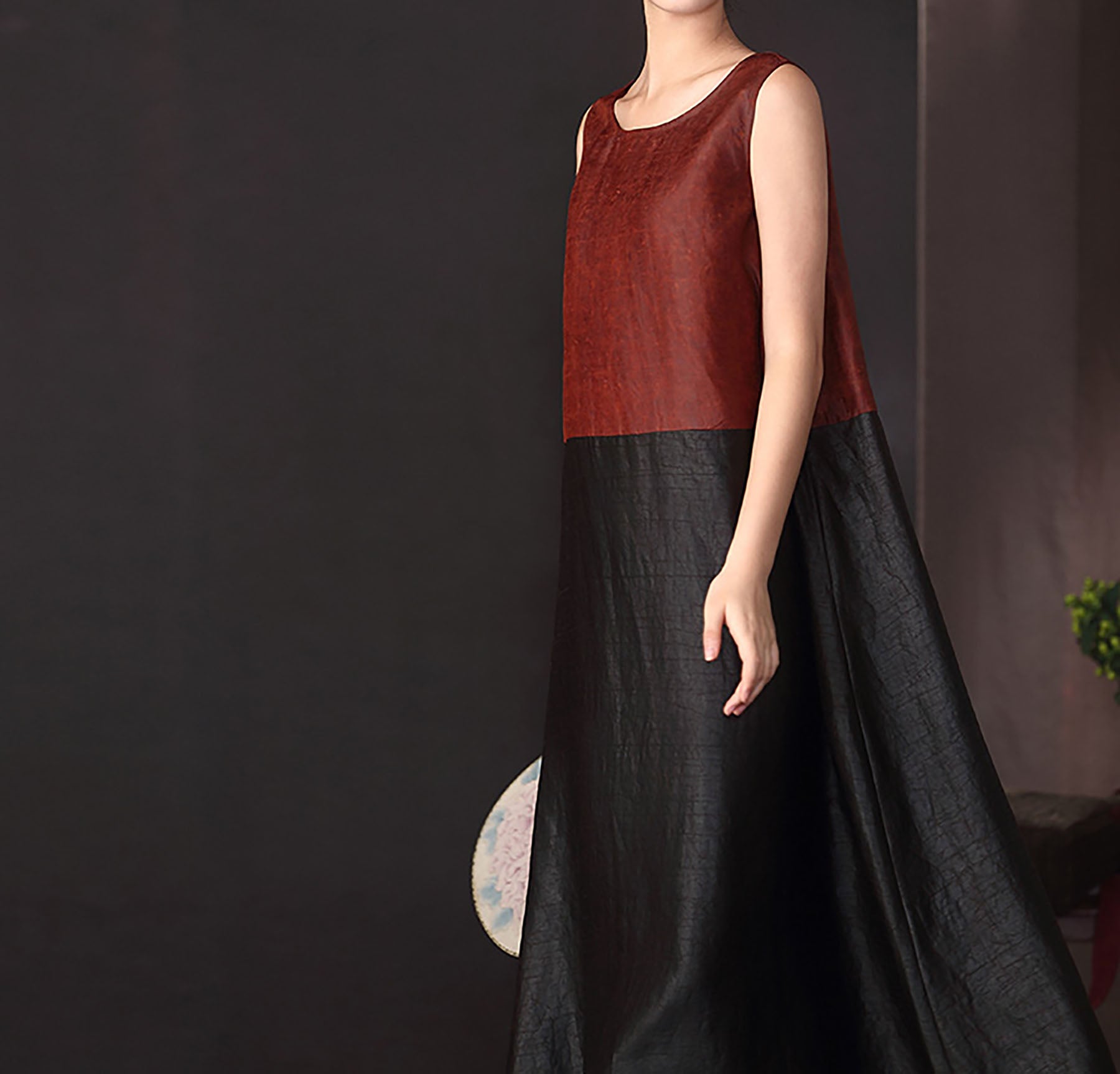 edoa Cracked Mud Silk Color Block Sleeveless Dress