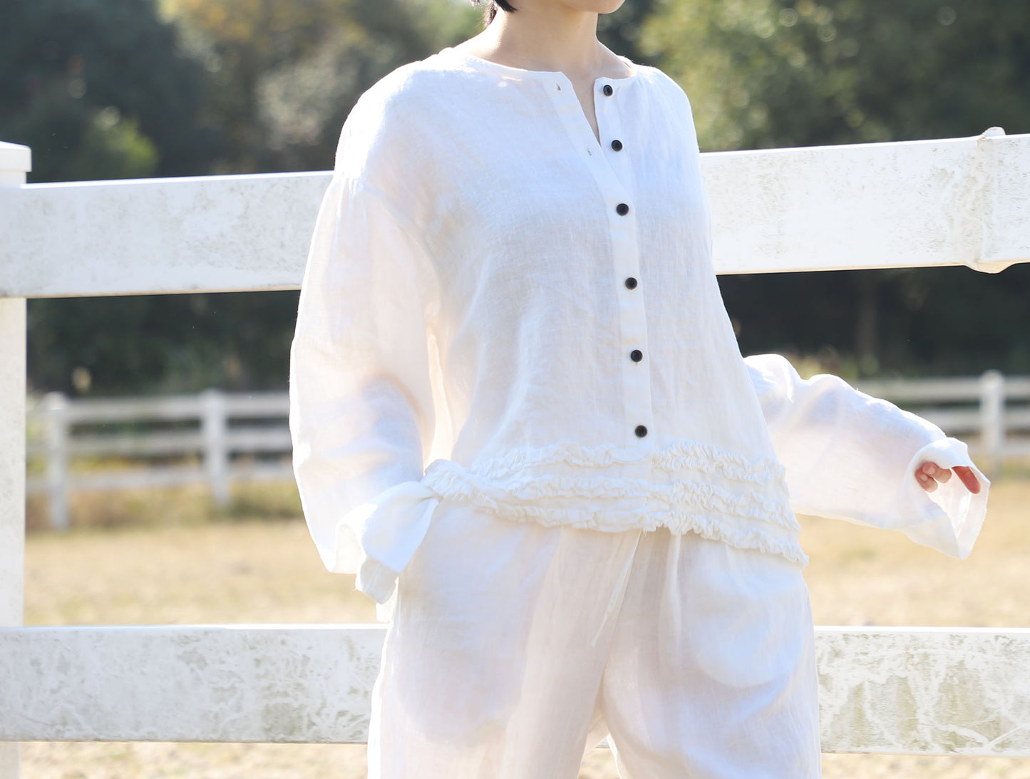edoa Loose White Linen Blouse with flounces