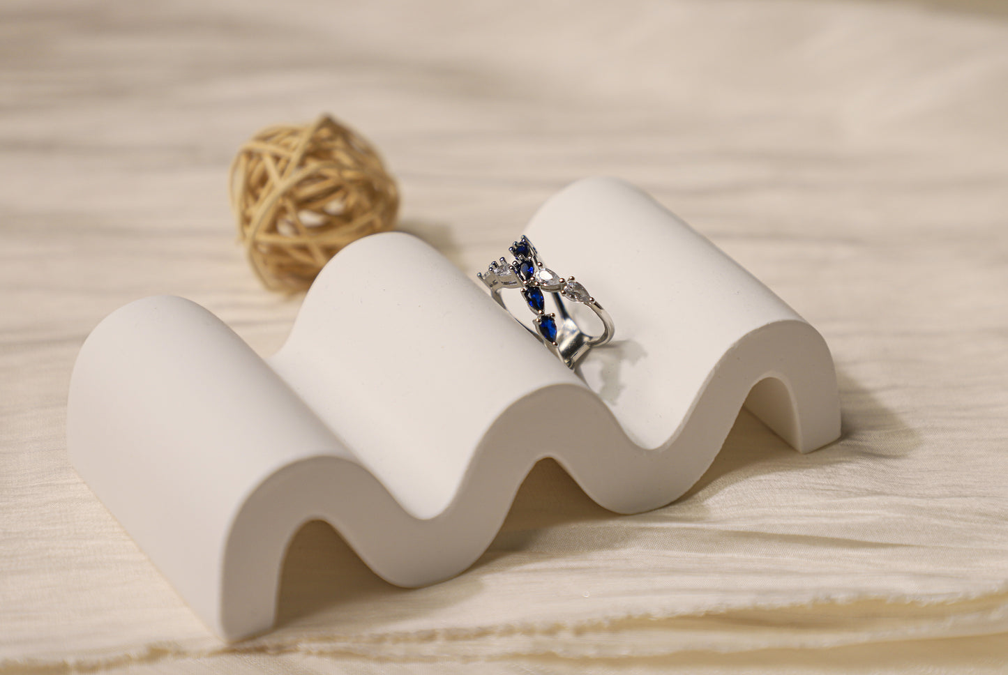 edoa Modernist Duo Water Wave Ring