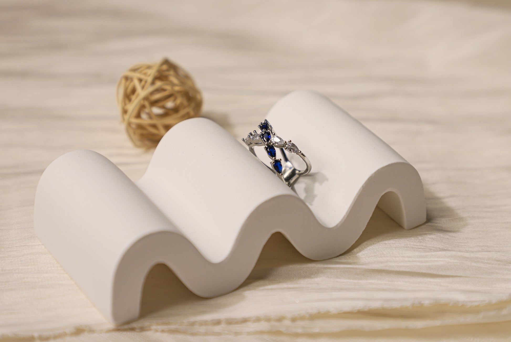 edoa Modernist Duo Water Wave Ring