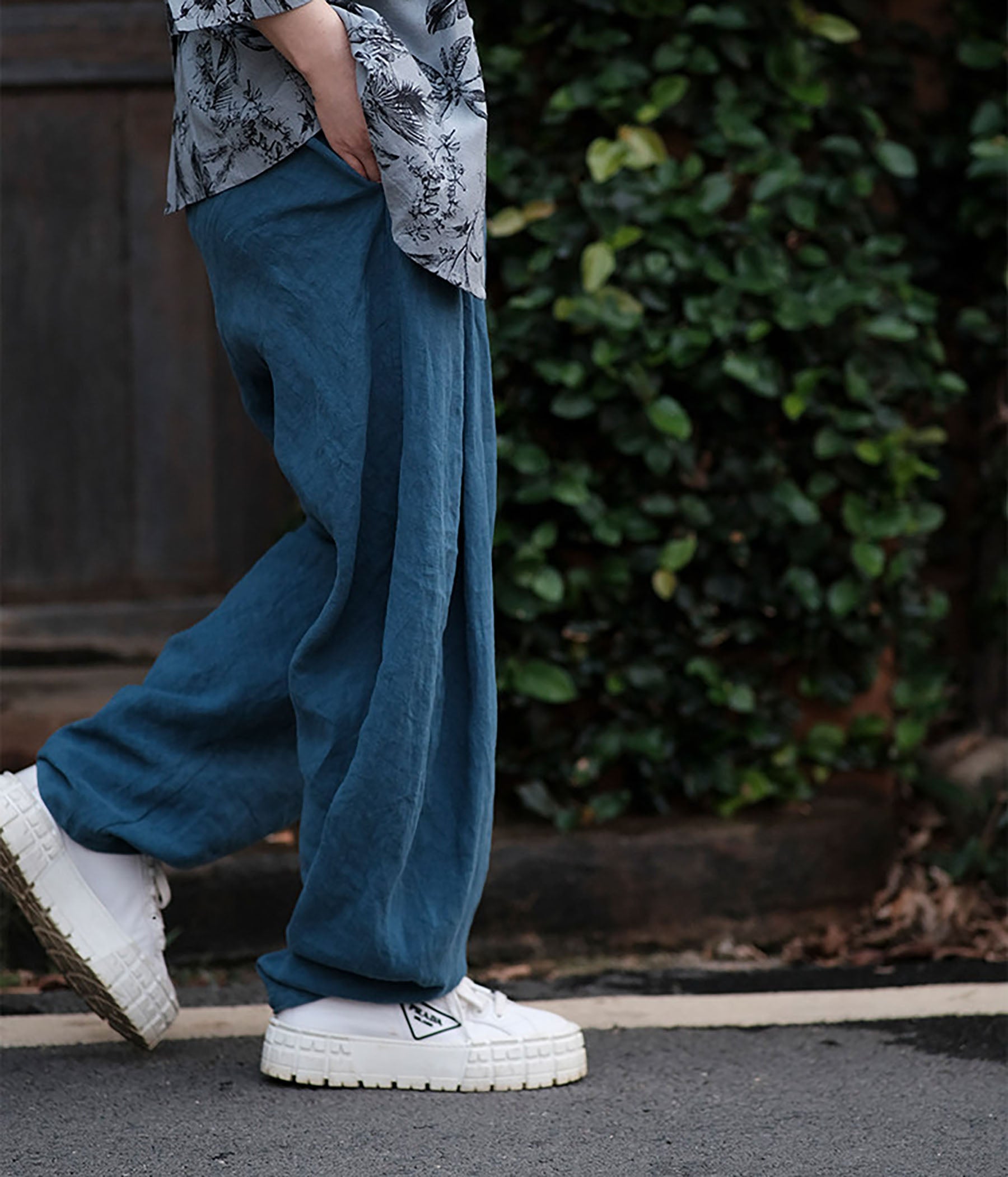 edoa Loose Fitting Tapered Linen Pants