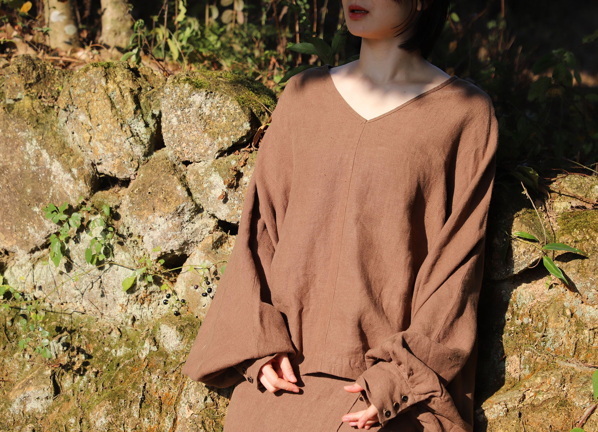 edoa Brown Linen V-neck Blouse with Balloon Sleeves