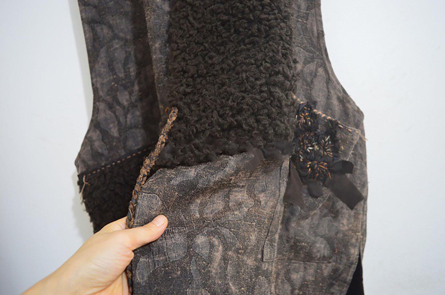 Mud Tussah Silk and Teddy Wool Bouclé Vest to0166 X306