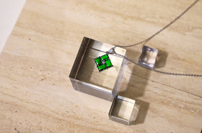 edoa Minimalist Emerald Pane Necklace
