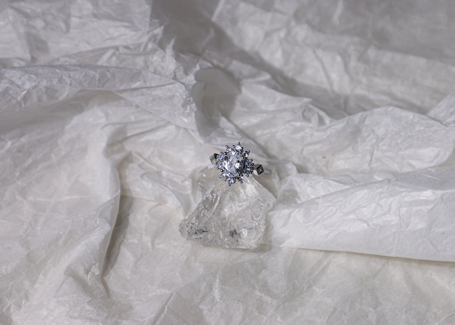 edoa Vintage Snow Flake Diamond Ring