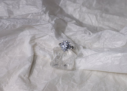 edoa Vintage Snow Flake Diamond Ring