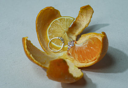 edoa Minimalist Dainty Oval Diamond Ring