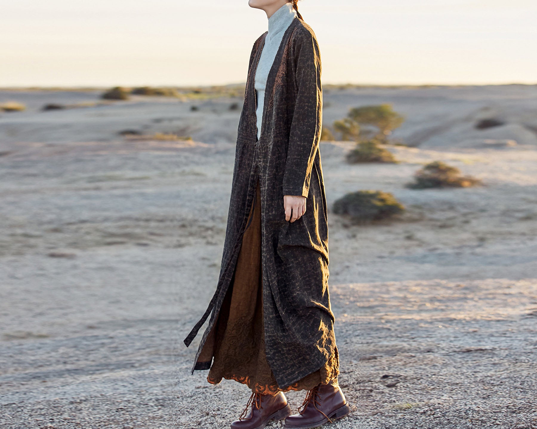 edoa Cracked Mud Silk Embroidered Dress 