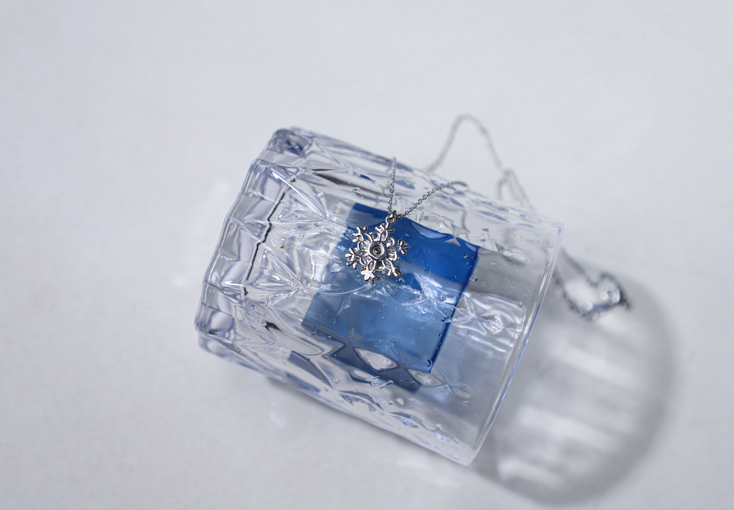 edoa Winter Frost Snowflake Necklace