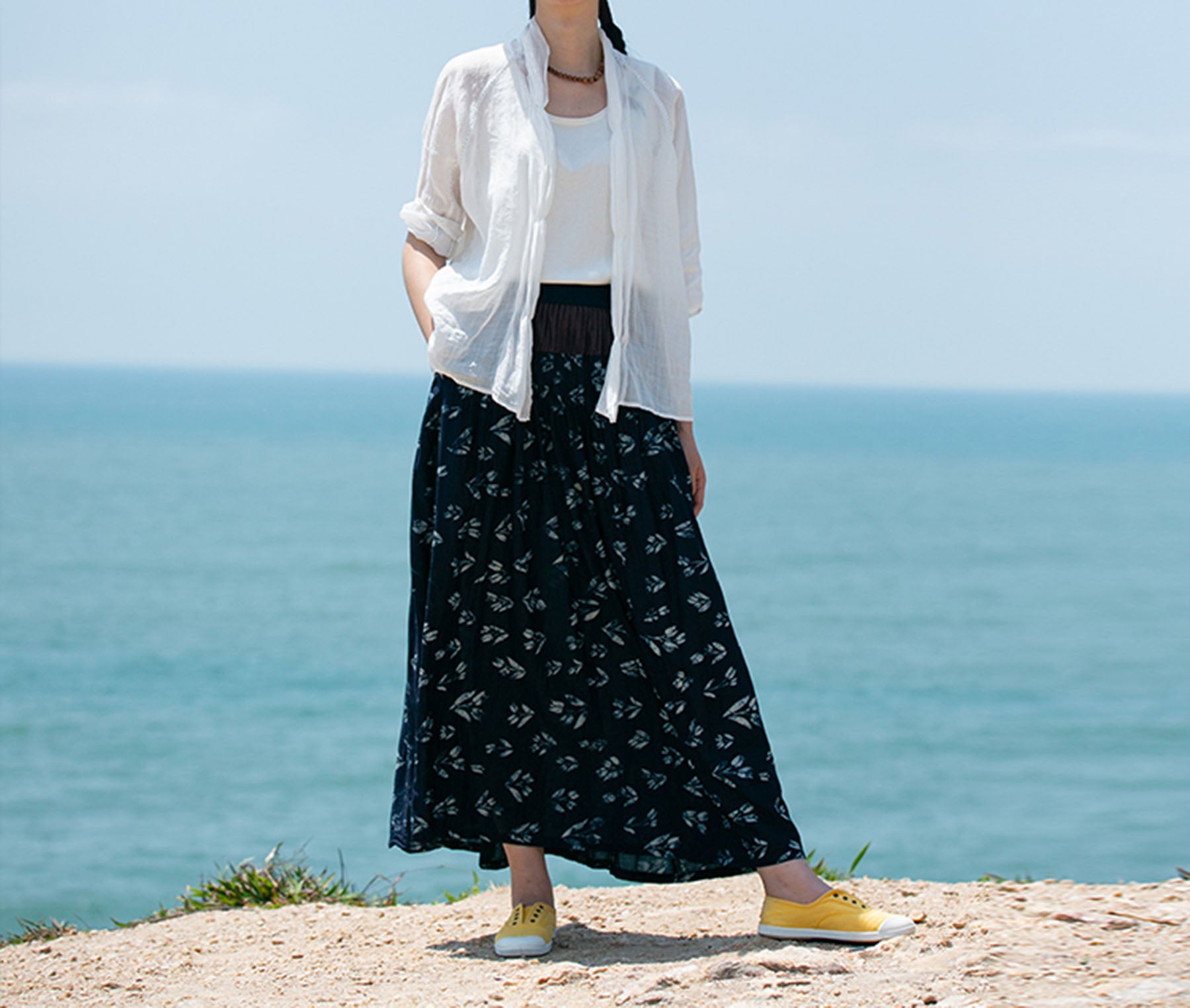 edoa Thin Ramie Gather Blouse