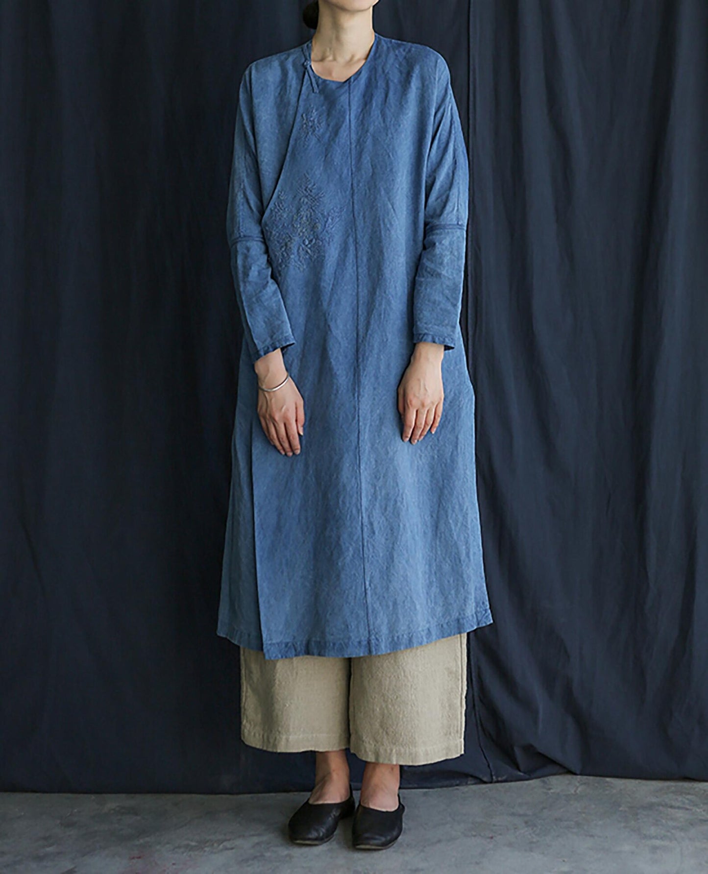 edoa Plant Dyed Linen Silk Blend Cheongsam