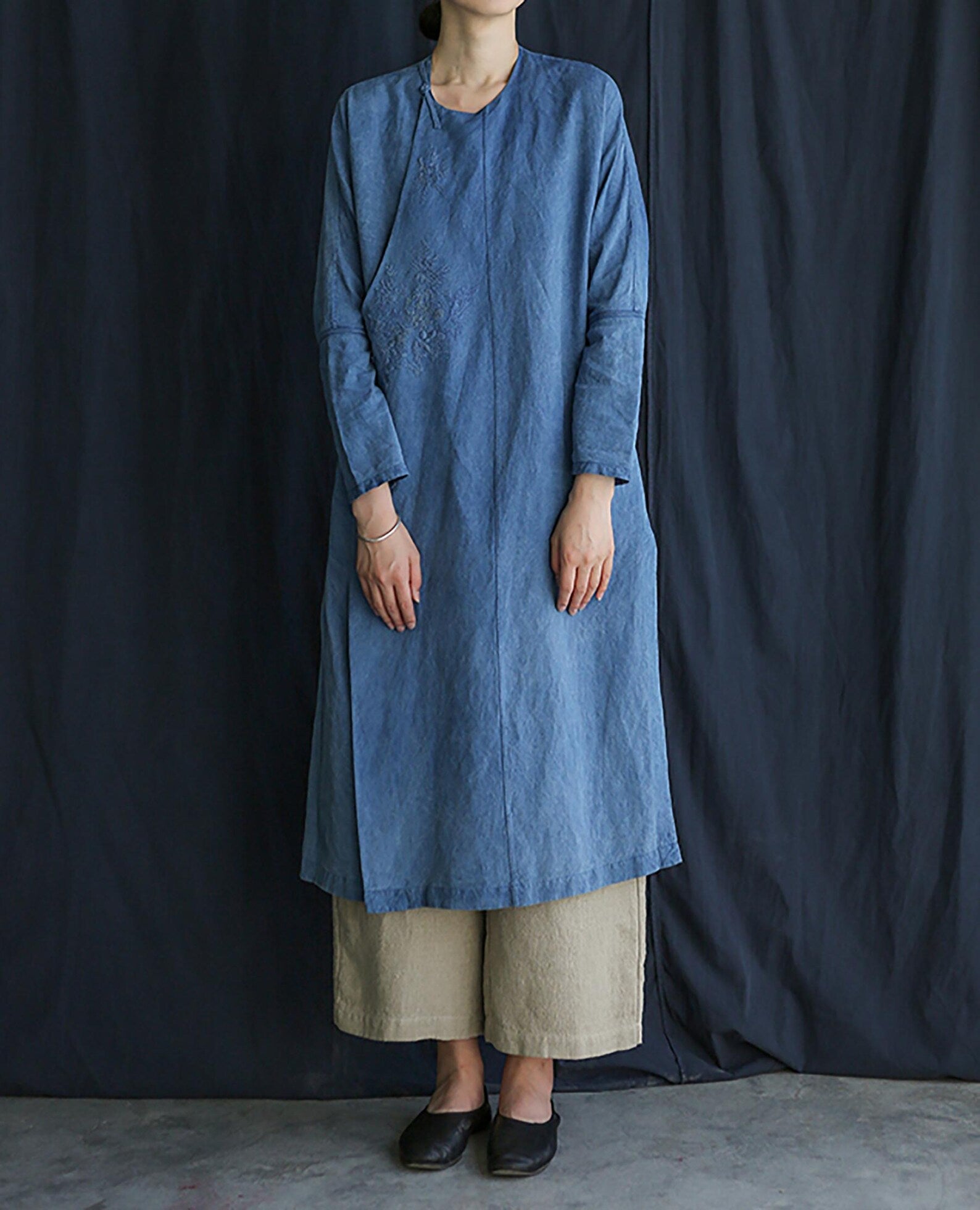 edoa Plant Dyed Linen Silk Blend Cheongsam