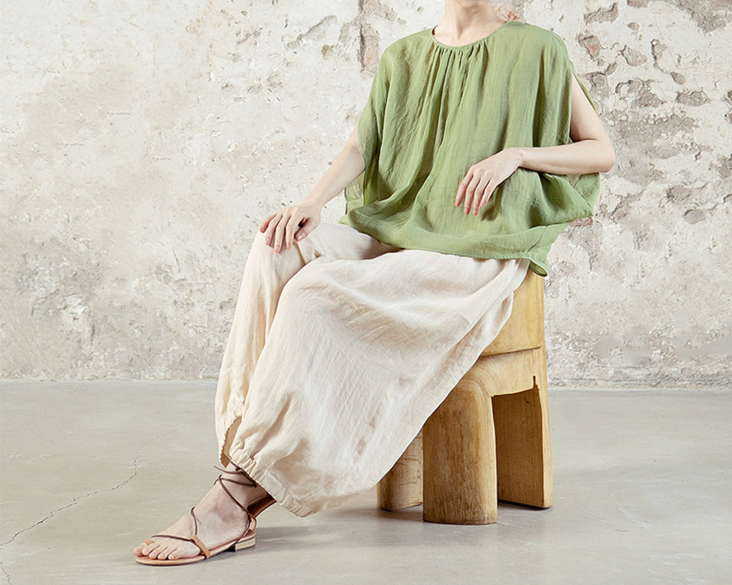 edoa High Counted Ramie Gathering Greek Blouse