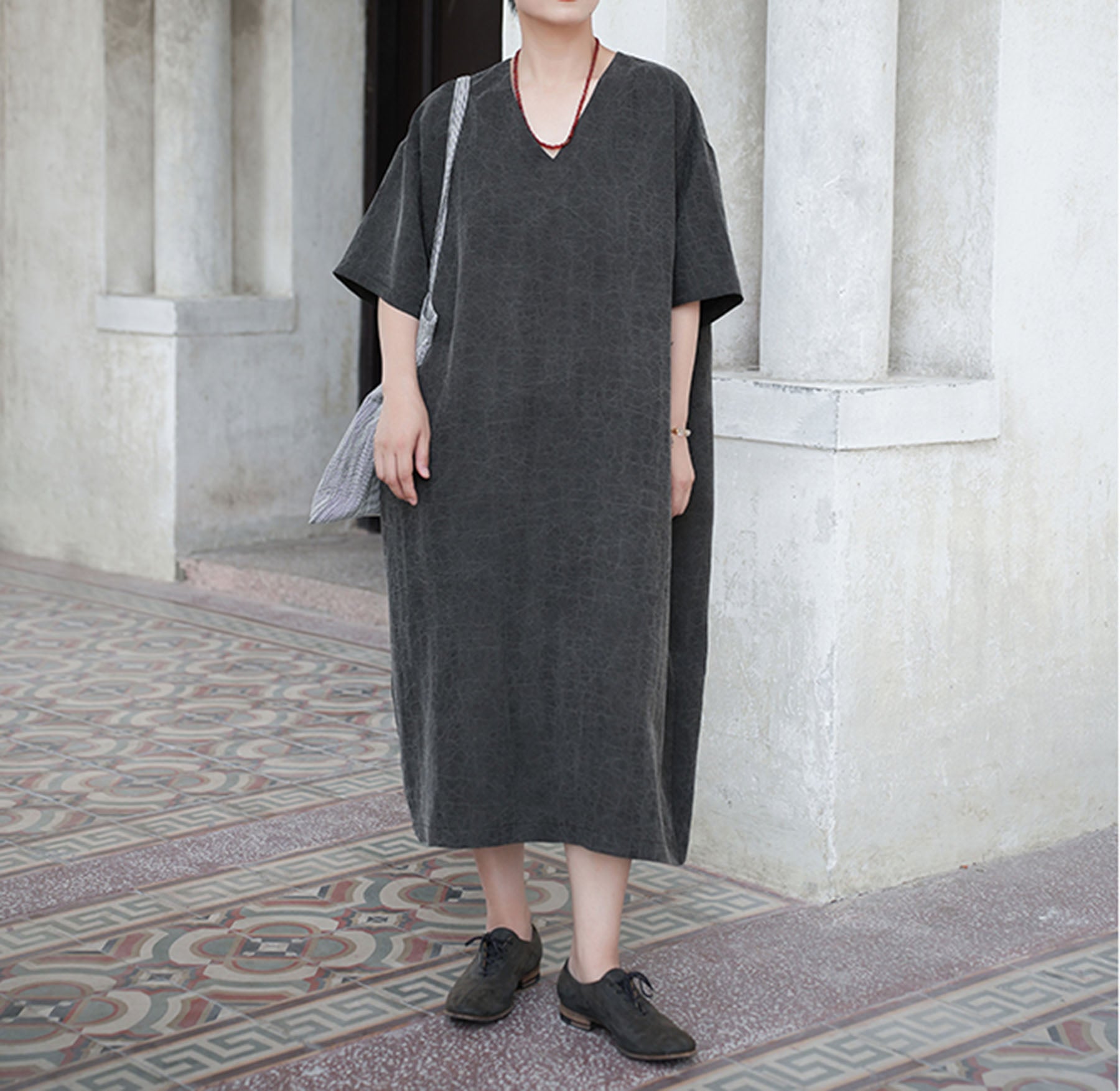 edoa Cracked Mud Silk V-neck Dress