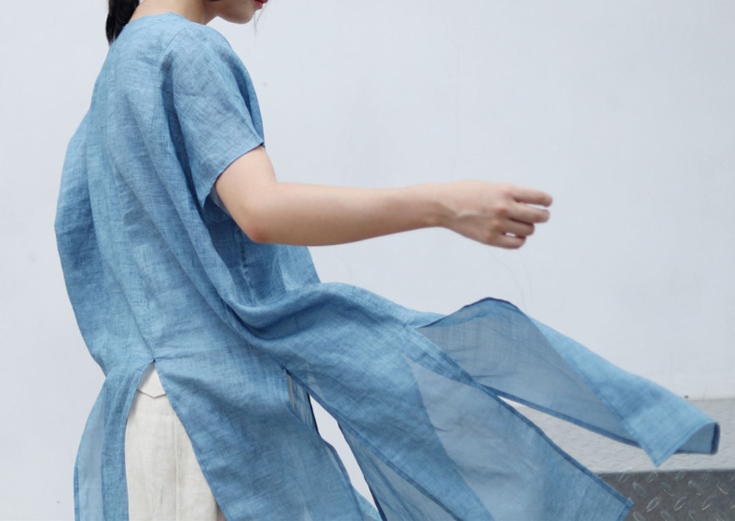edoa V-neck Ramie Tunic with Joined panels