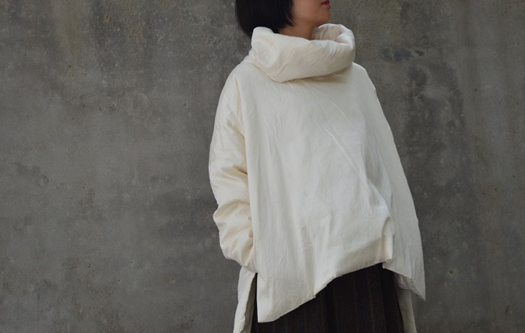 edoa Light Weight Dupioni Silk Goose Down Turtleneck Coat
