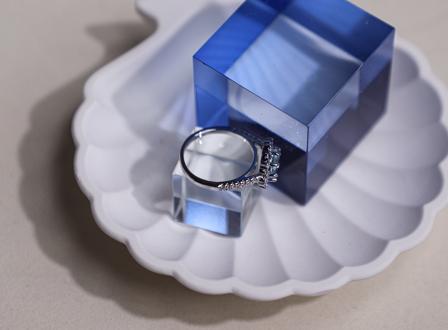edoa Minimalist Sapphire Halo Aquamarine Ring 