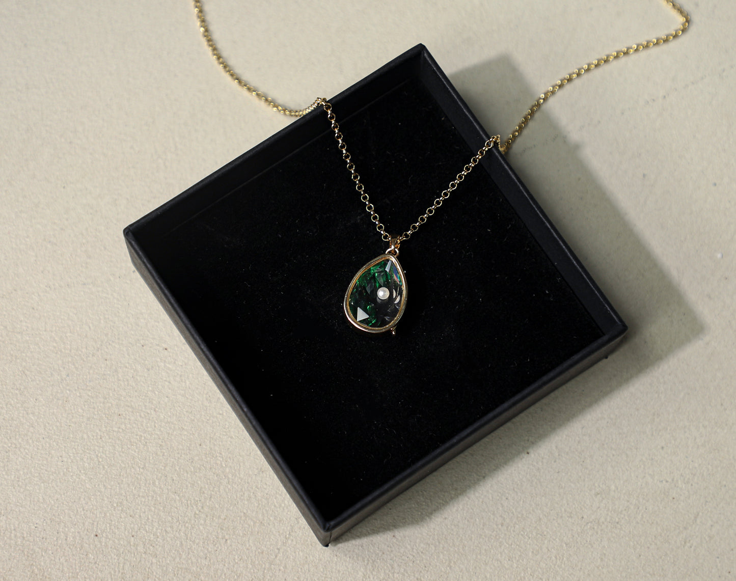 edoa Vintage Memory Locket Box Necklace