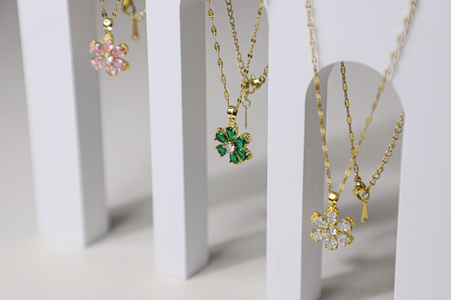 edoa Vintage Floral Birthstone Necklace