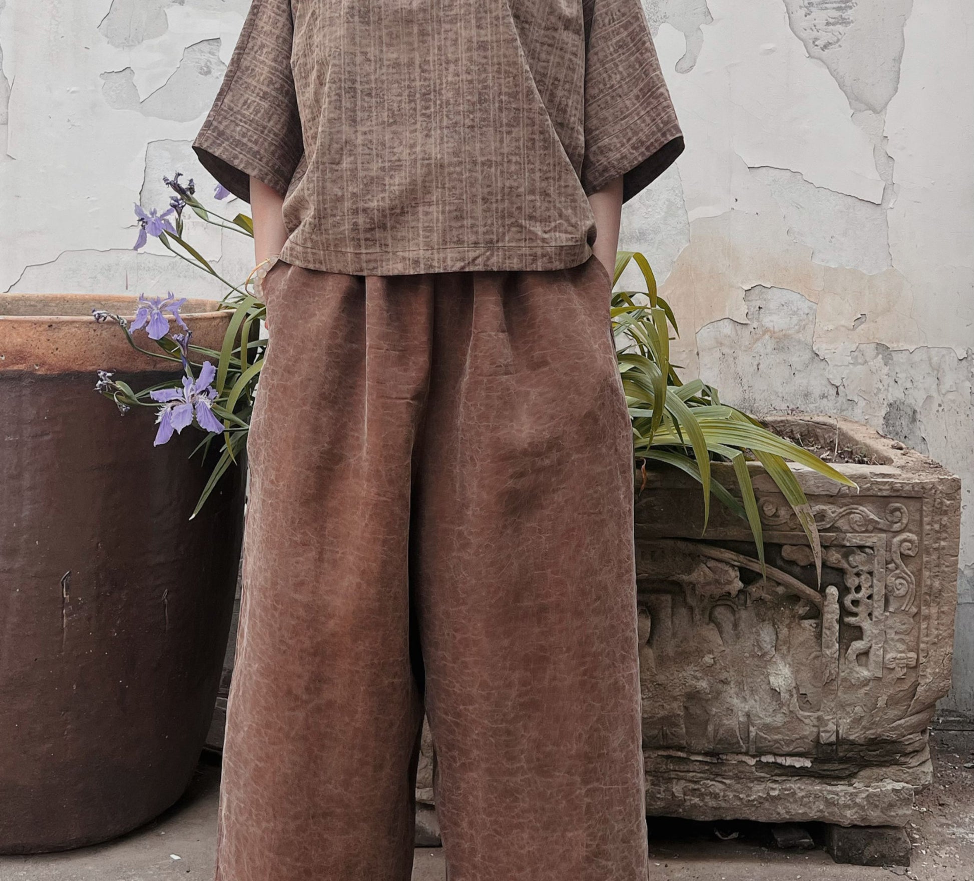 edoa Handmade Cracked Mud Silk Pants