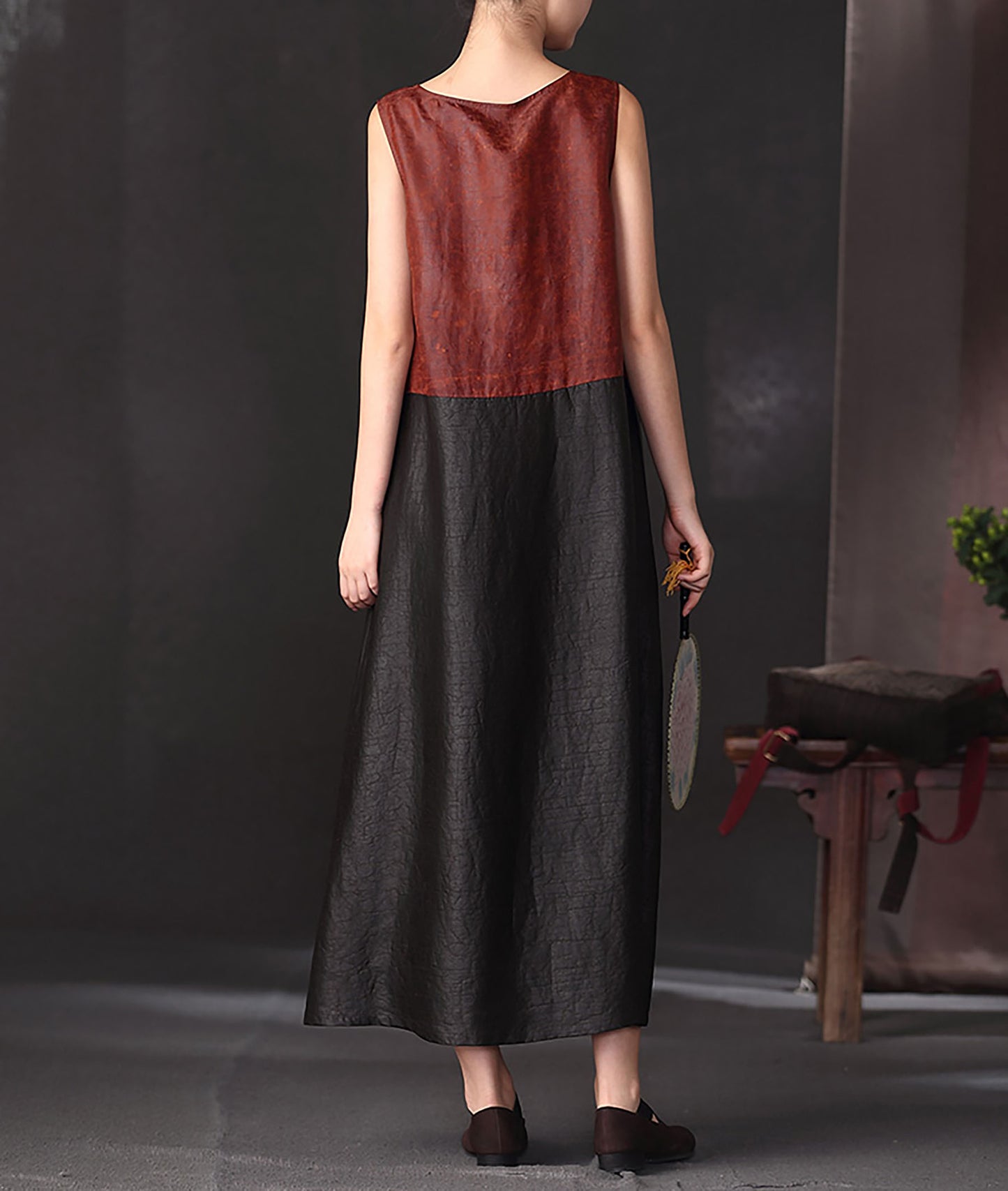 edoa Cracked Mud Silk Color Block Sleeveless Dress