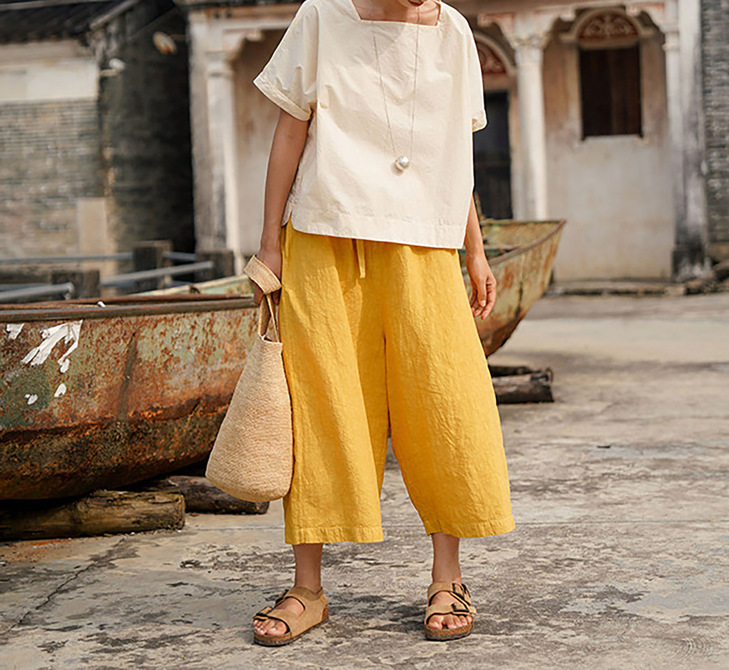 edoa Linen Above Ankle Length Trousers